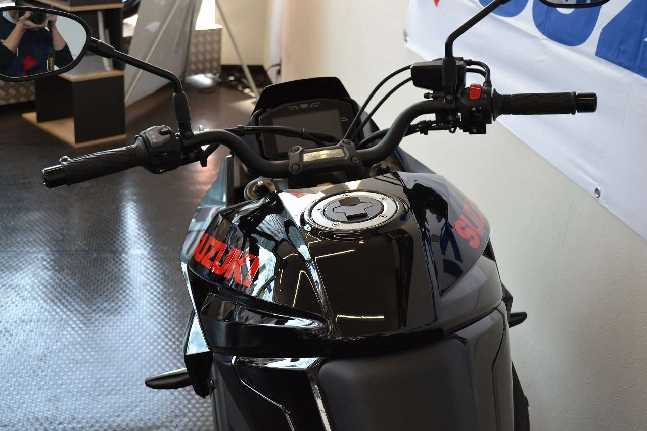 Katana スズキワールド認定中古車 カラードシート仕様 スズキ B 中古バイク情報はbbb