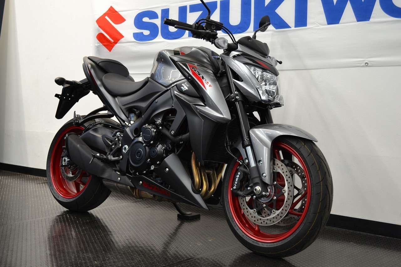 Gsx S1000abs スズキワールド認定中古車 年モデル 専用etcキット付き スズキ B 中古バイク情報はbbb