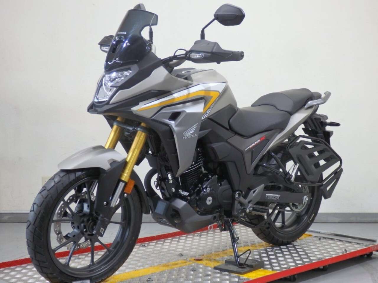 ｃｂ２００ｘ 国内未発売モデル ３９５５３ ホンダ B 中古バイク情報はbbb