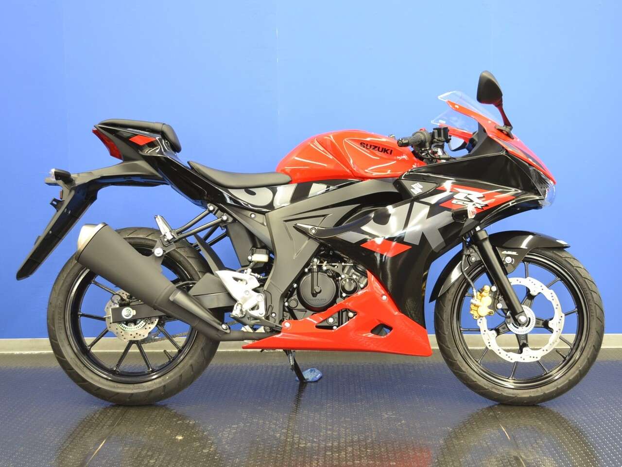 Gsx R125abs スズキワールド認定中古車 レッド スズキ B 中古バイク情報はbbb