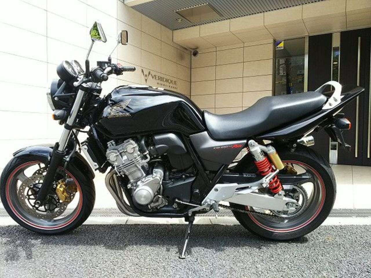 Honda cb400sf vtec