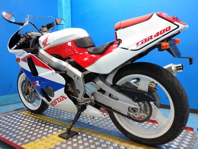 Honda cbr 400rr nc23