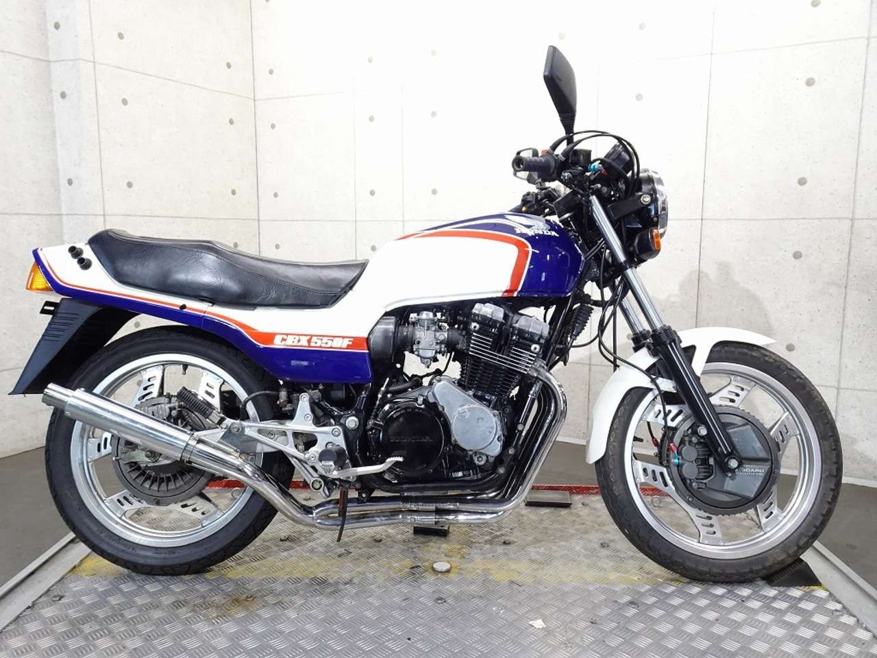 ｃｂｘ４００ｆ ｃｂｘ５５０ｆ ４００登録公認車 ２７４２３ ホンダ B 中古バイク情報はbbb