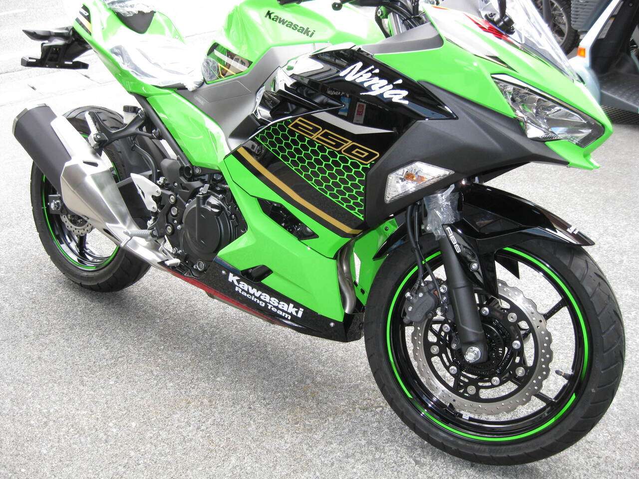 Ninja250 カワサキ B062090 中古バイク情報はbbb