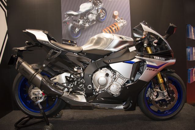 YZF-R1M(OHLINS)_03