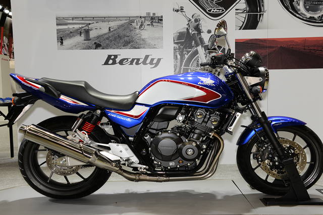 CB400 Super Four-01